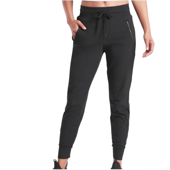 Athleta Pants - Athleta Trekkie North Jogger Pants Utility Black Women’s Size 4